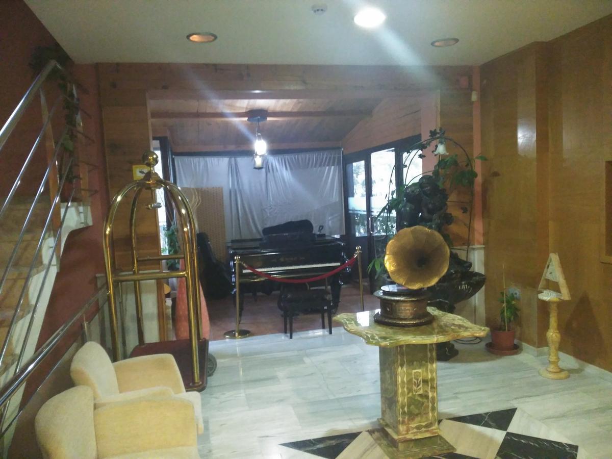 Hotel Mirasierra Бауль Экстерьер фото